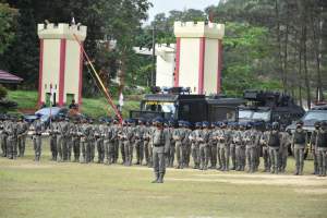 Kapolda Babel Pimpin Upacara Pembinaan Tradisi Tamtama Brimob