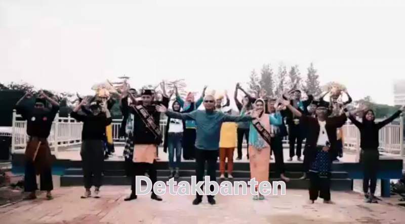 Tampak dalam Video Jargon Bacawalkot Tangsel di dampingi Abang Nona Tangsel (Foto DB).