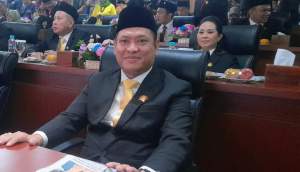 Anggota Komisi ll DPRD Tangsel, Badrusalam.