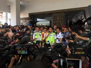 Badan Pesawat dan Kotak Hitam Belum Ditemukan