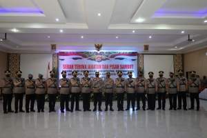 7 Pejabat Utama Polda Banten Diserah Terimakan