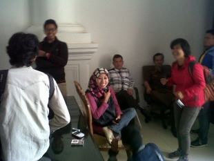 Tidak di Undang, Wartawan Lokal Memilih Keluar Ruangan