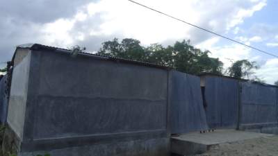 Gudang tempat oplos minyak.