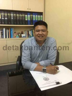 Dilema Politik Golkar