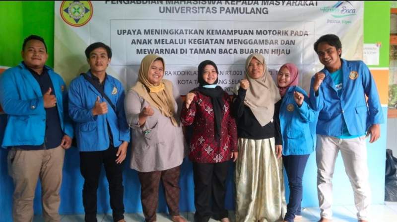 Upaya Meningkatkan Kemampuan Motorik Anak dengan Menggambar dan Mewarnai di Taman Baca Buaran Hijau