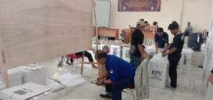 Komisioner KPU Pantau Rapat Pleno