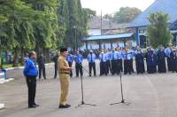 Dewan Pengawas Pimpin Apel Pagi.