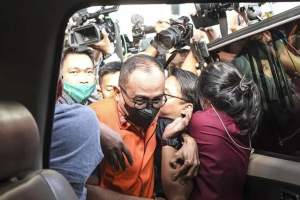 Rafael Alun Trisambodo usai diperiksa di gedung KPK, Jakarta, beberapa waktu lalu.