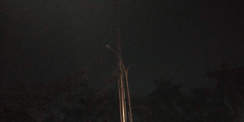 Salah Satu PJU yang Masih Mati di Tangerang Selatan