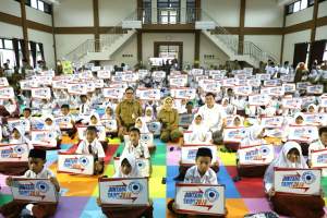 Tingkatkan Mutu Pendidikan, Pemkab Serang Sediakan Beasiswa untuk Siswa Berprestasi dan Tidak Mampu