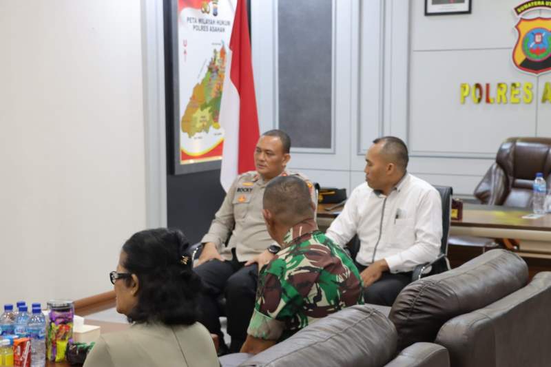 Kapolres Asahan Terima Silaturahmi, Pengurus Gereja HKBP Ebenezer Mutiara Kisaran