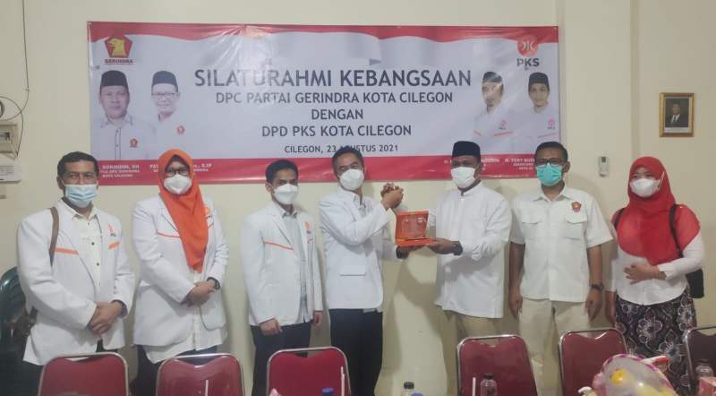 DPD PKS Cilegon saat mengunjungi kantor DPC Gerindra Kota Cilegon, Senin (23/8/2021).