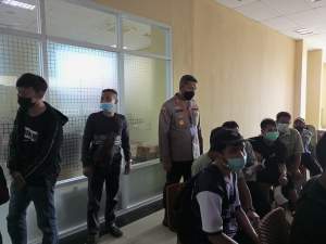 Wakapolresta Tangerang Tinjau Pelaksanaan Vaksinasi