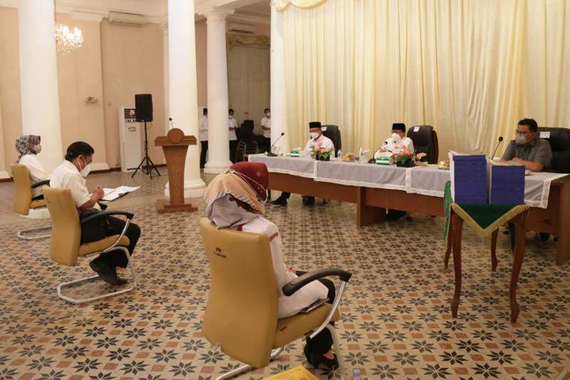 Gubernur Banten Serahkan DPA SKPD Tahun Anggaran 2021