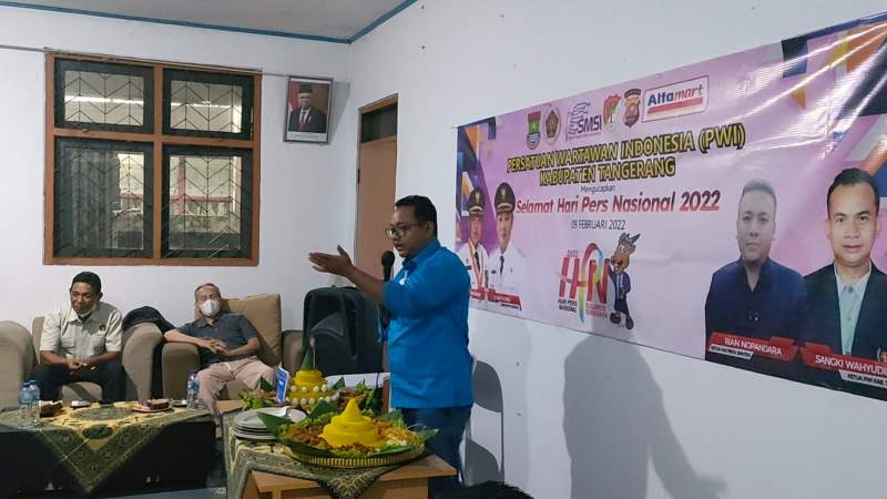 Ketua PWI Kabupaten Tangerang Teteskan Air Mata