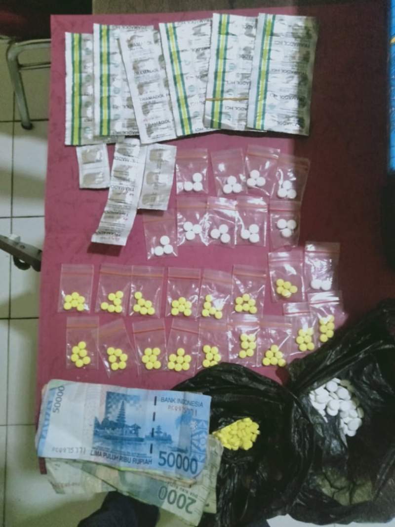 Lagi, Polres Serang Kota Ciduk Seorang Terduga Perjual Obat Daftar G Disebuah Toko Kosmetik