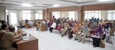 Masyarakat Lebih Memilih Digital, Perpustakaan Sepi Peminat