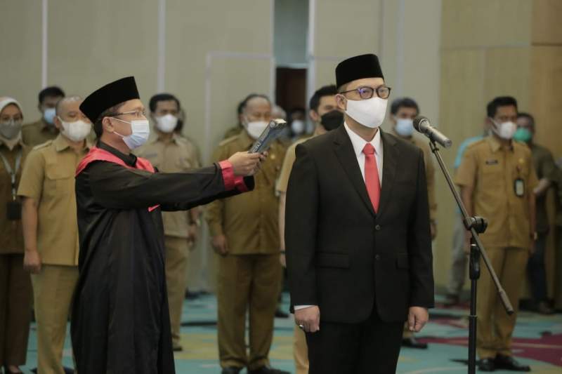 Hari Terakhir Jabat Walkot Tangsel, Airin Lantik Bambang Noertjahjo Sebagai Sekda Definitif