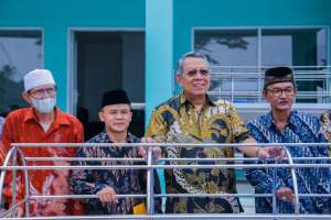 Pemkot Tangsel Serahkan Bantuan Peralatan Pemandian Jenazah dan Keranda ke TPU Sari Mulya