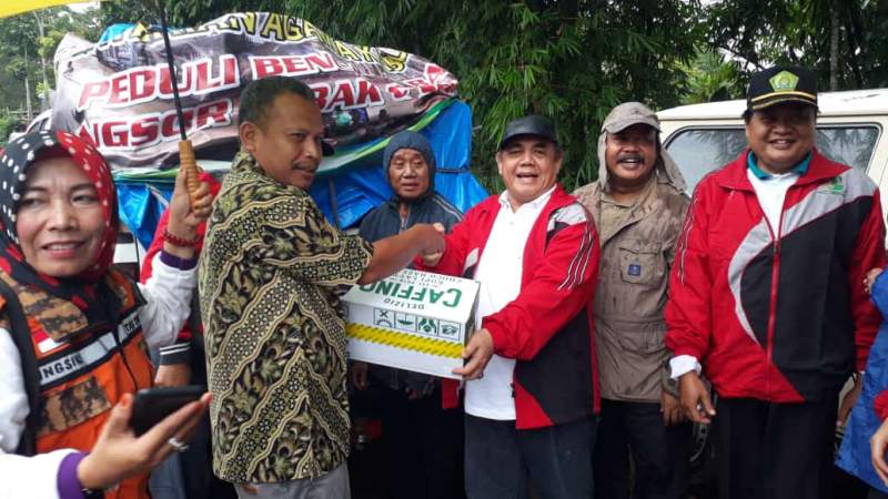 Bentuk Kepedulian, Kemenag Kabupaten Serang Bantu Korban Banjir Bandang di Lebak
