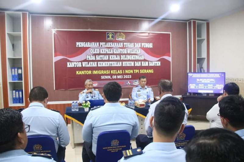 Berikan Pengarahan di Kanim Serang, Kakanwil : Berikan Layanan Sesuai Regulasi dan SOP