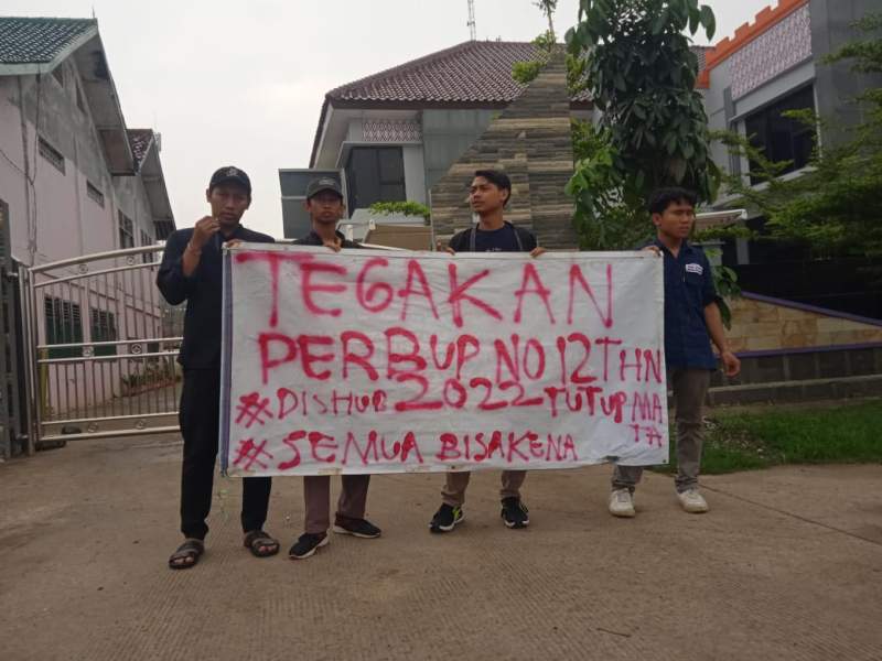 Aliansi Mahasiswa Geruduk Kantor Kecamatan Teluknaga