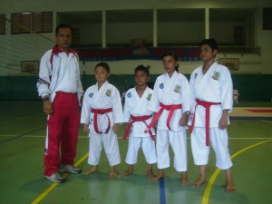 Karateka kontingen Kota Cilegon yang dipersiapkan untuk Piala Mendagri 2015