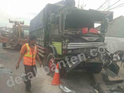Tabrakan Beruntun di Fly Over Balaraja, Satu Tewas