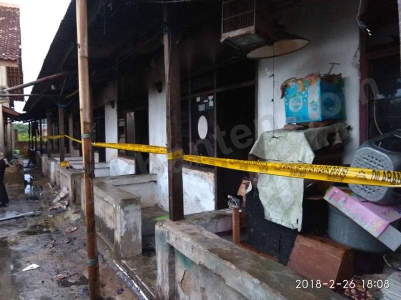 Kebakaran yang menghanguskan delapan rumah kontrakan