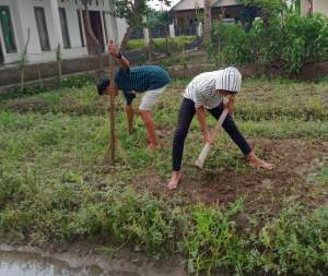 Anak Funk di Sepatan Timur Belajar Bertani