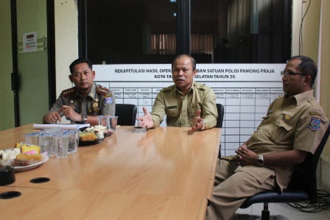 Satpol PP Belum Bisa Atasi Permasalahan PKL