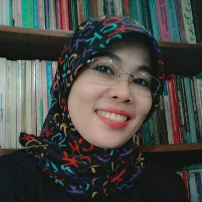 Ketua Dewan Pendidikan Kabupaten Tangerang.Eni Suhaeni