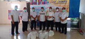 Peduli Sesama, DKM Baitussyifa RSUD Cilegon Bagikan Sembako