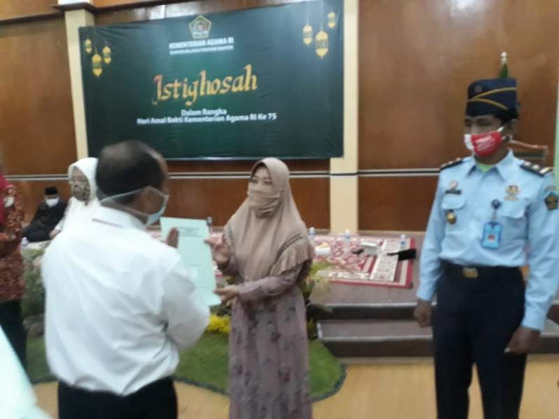 Jahe Merah Instan Produksi Lapas Serang Dapat Lisensi Halal Kanwil Kemenag