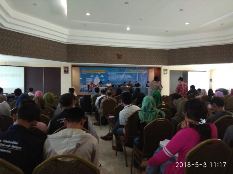 Fisipkum Unsera Gelar Dialog Publik