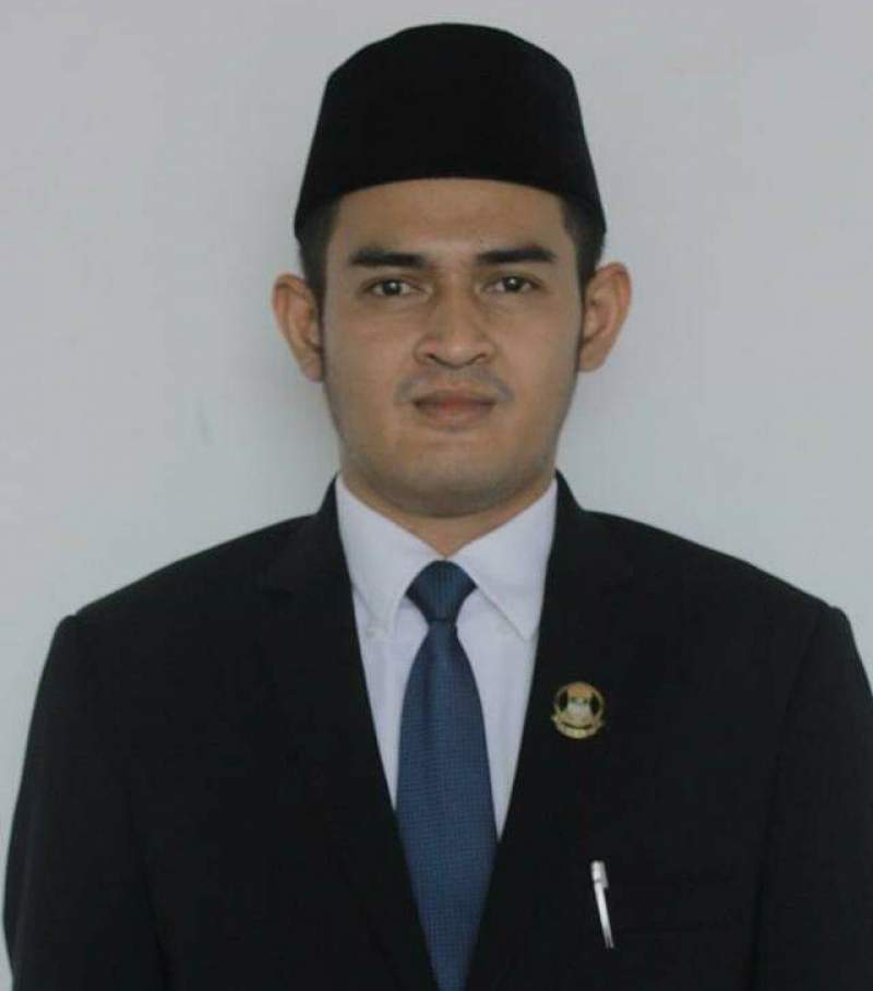 Putra Mantan Kades Sindang Panon kembali Dilantik Jadi Angota Dewan