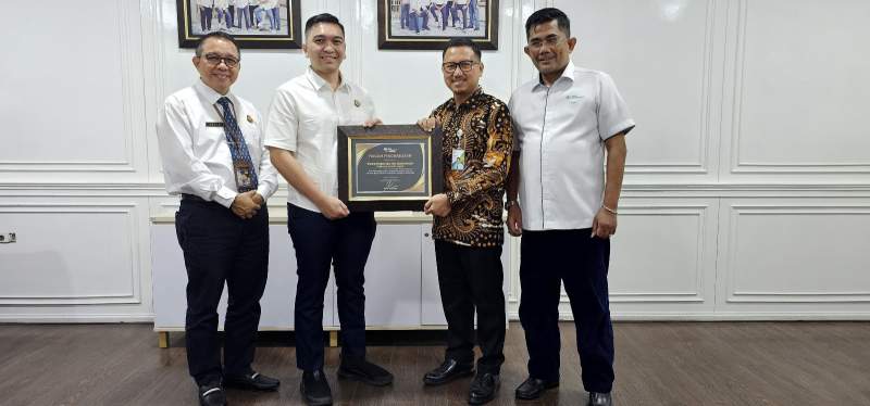 BPJS Ketenagakerjaan Berikan Penghargaan Kepada Kejari Langkat