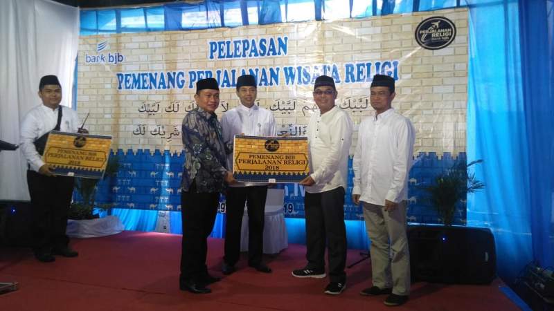 Bank BJB Banten Berangkatkan Umroh Kepada 34 Nasabah Setia