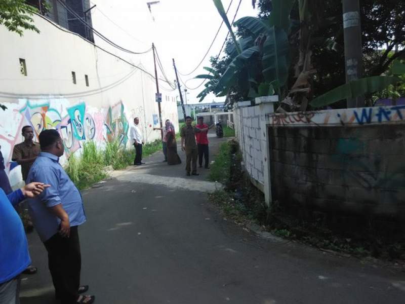 Pemagaran di SDN Pakulonan Barat I.