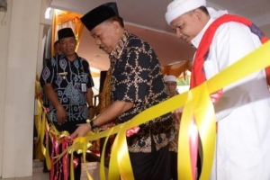 Wakil Walikota Cilegon saat Meresmikan kantor Kelurahan Pabean (dok Humas Cilegon)