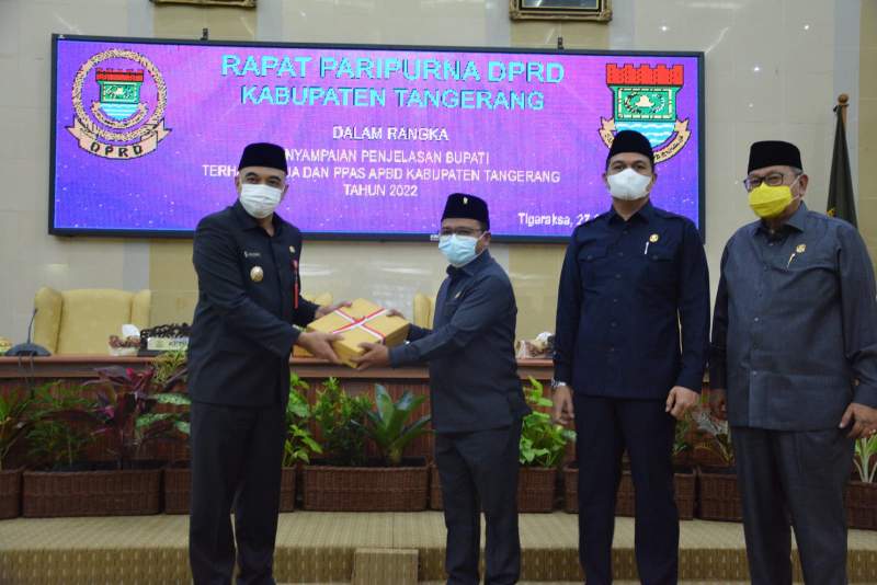 Hadiri Paripurna DPRD, Zaki Jelaskan KUA PPAS APBD Perubahan 2021