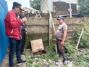 anggota DPRD tinjau lokasi banjir