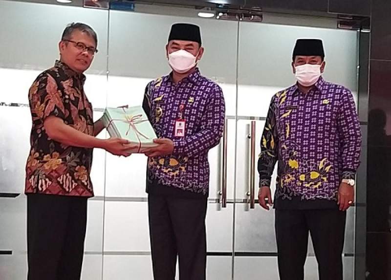 HUT ke 390 Kab. Tangerang, BPN Serahkan 102 Sertifikat