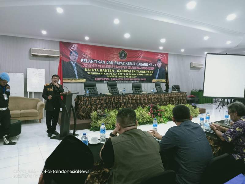 Abah TB Oyim Munandar Sugriwa Lantik Pengurus DPC PPBNI Satia Banten