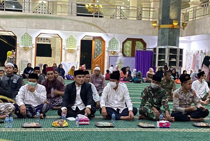 Mad Romli Hadiri Peringatan Nuzulul Qur&rsquo;an