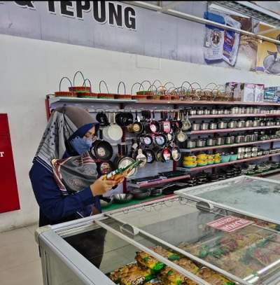 Pastikan Pangan Aman Jelang Natal dan Tahun Baru, Loka POM di Kota Tanjungbai Lakukan Intensifikasi Pengawasan Pangan