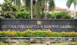 Wakil Ketua DPRD Cilegon Resmi Diberhentikan&nbsp;