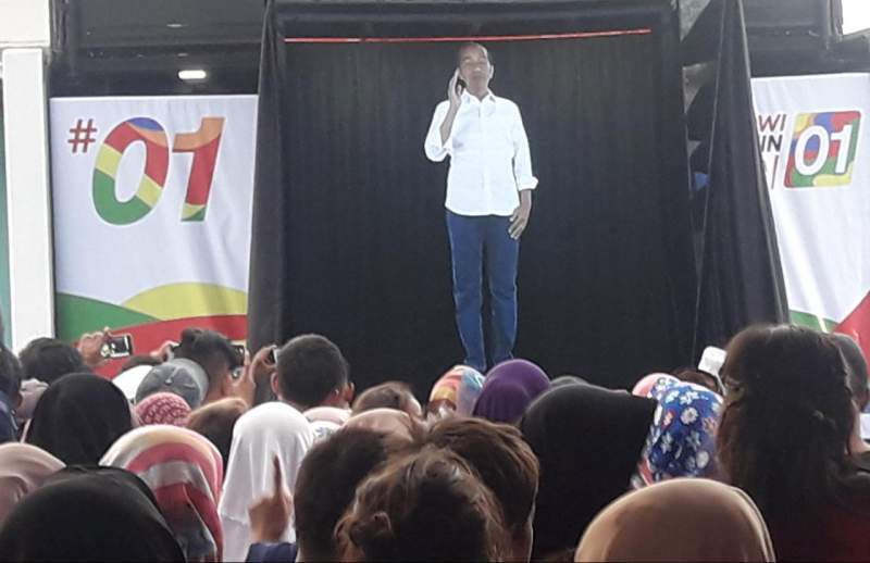 Melalui Kampanye Teknologi Hologram, Lebih Mendekatkan Jokowi Dengan Masyarakat Indonesia