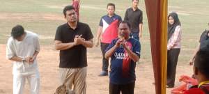 Bupati Serdang Bedagai, Darma Wijaya didampingi Wali Kota Medan, Bobby Nasution membuka turnamen sepak bola Bupati dan wakil Bupati Serdang Bedagai Cup 2024.