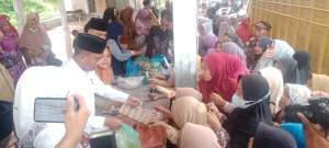 Bupati Serdang Bedagai jual sembako murah kepada warga